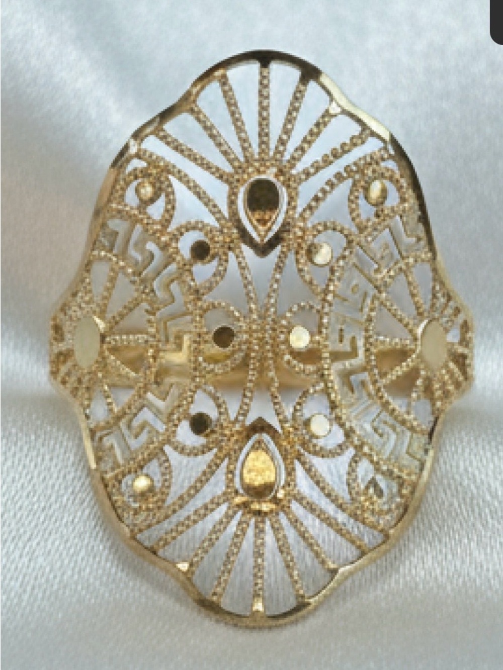 18k Gold Filigree Statement Ring - size 8